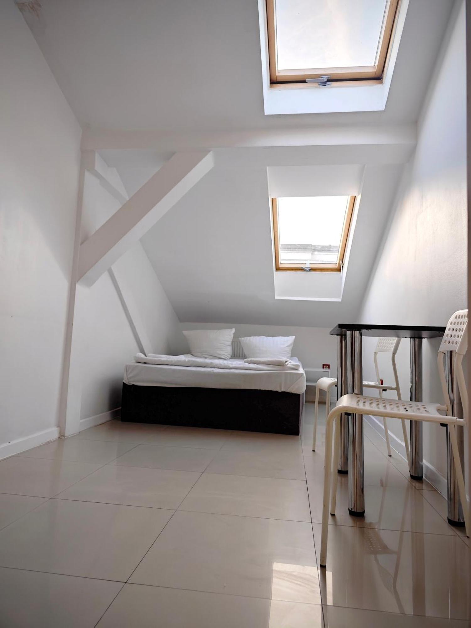Apartamenty Hoza Attic Studio Warszawa Værelse billede